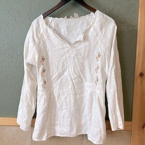 Sundance catalogs linen blouse, loose fitting small, lace & floral accents
